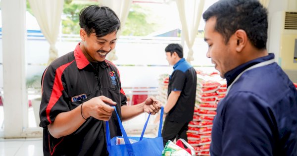 Perayaan HUT ke-53 Bosowa Usung Program Sosial, Ratusan Paket Pangan Disalurkan Melalui Pasar Murah
