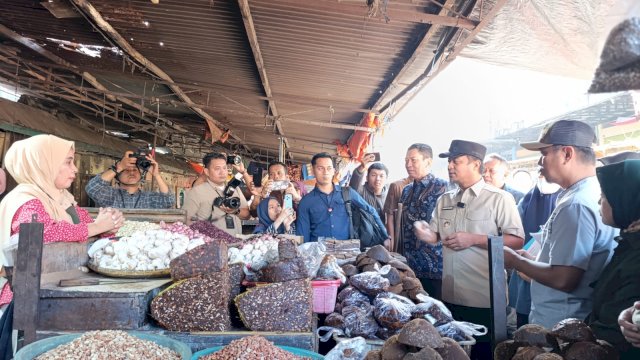 Pemprov Sulsel Pastikan Harga Sembako Aman, Warga Diminta Tetap Tenang