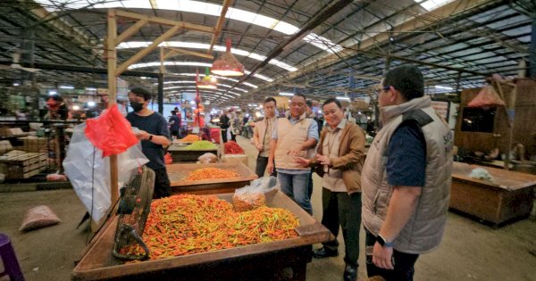 Kementan Guyur Pasokan Cabai ke Pasar Induk Kramat Jati, Cabai Rawit Merah Dijual Rp55.000/Kg