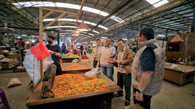 Kementan Guyur Pasokan Cabai ke Pasar Induk Kramat Jati, Cabai Rawit Merah Dijual Rp55.000/Kg