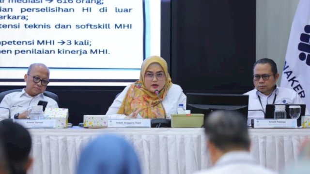 Kemnaker Siapkan Penguatan Hubungan Industrial 2026 Kerja Tenang, Usaha Pasti ||birohumaskemnaker