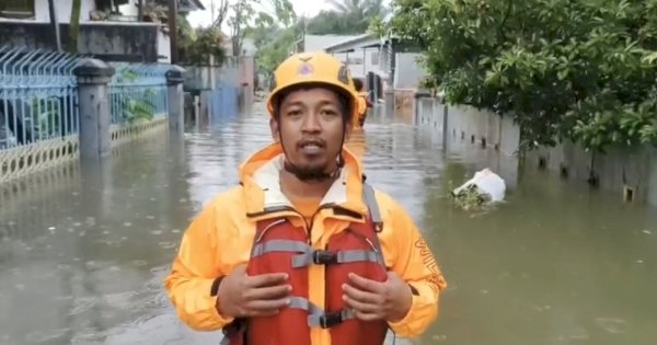 Genangan Capai 1 Meter di Tello Baru, BPBD Makassar Lakukan Evakuasi