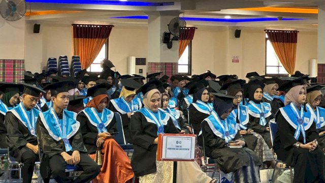 Wisudawan Unismuh ke-87. (Foto: Gita/HN)