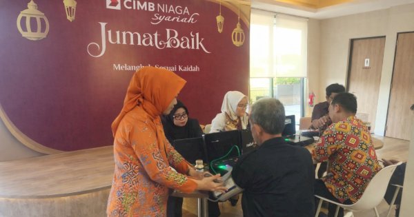 Sambut Ramadan, CIMB Niaga Syariah Luncurkan Program Jumat Baik di Lima Kota