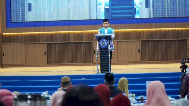 Rektor Unismuh Makassar Rakhim Nanda saat menyampaikan sambutan. (Foto: Gita/HN)