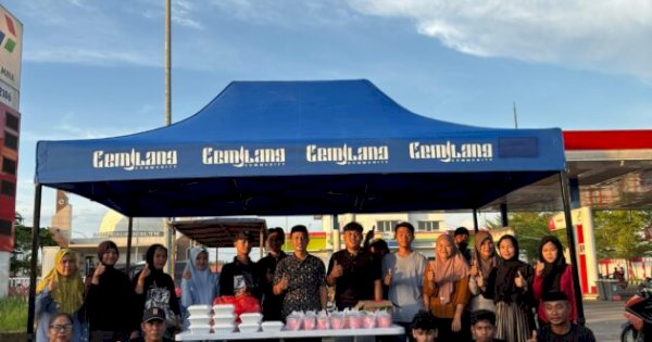 Jelang Akhir Ramadan, Gemilang Bagikan 222 Bungkus Takjil