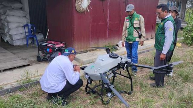 Kementan Pacu Swasembada Pangan, Teknologi Drone Masuk Lahan CSR Kapuas