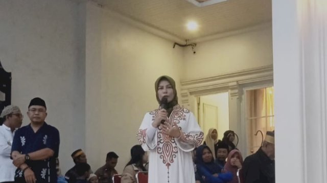 Rismawati Kadir Nyampa gelar bukber bersama OKP, politisi, dan masyarakat di Gowa ||yoz@harian.news 