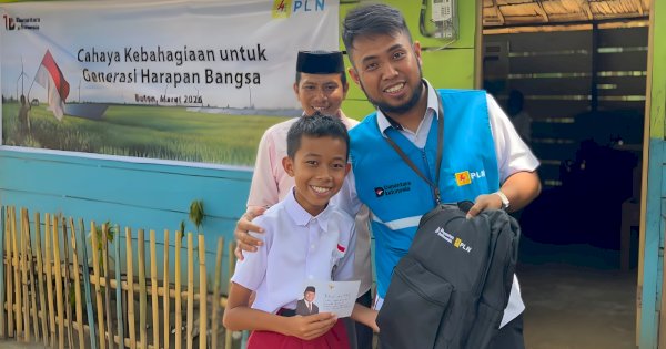 Dukung Pendidikan, PLN dan Danantara Beri Bantuan Perlengkapan Sekolah bagi Siswa SD di Sultra