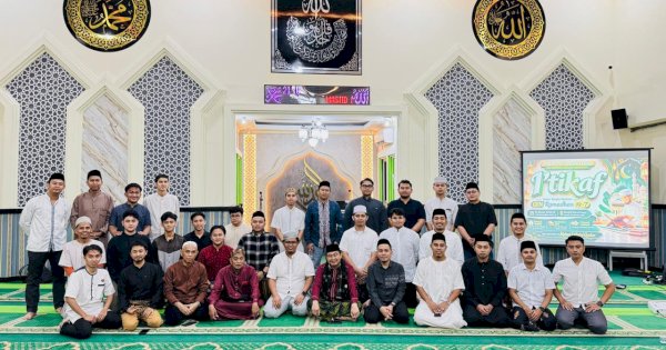 Sepuluh Malam Terakhir Ramadan, FK UMI Gelar I’tikaf Bersama di Masjid Menara UMI