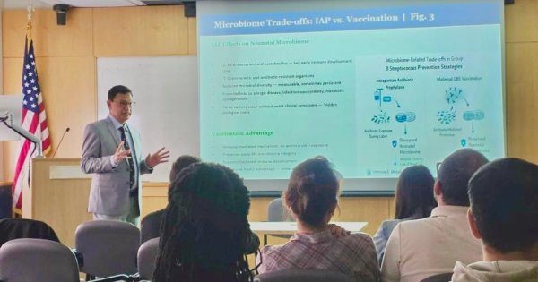 Taruna Ikrar Bawa Nama Indonesia di Forum Global Harvard Medical School