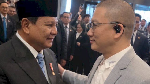 Presiden Prabowo bersama perwakilan Direktur PT. Nose Herbal Indo, Kim Ho. (Dok. Ist)