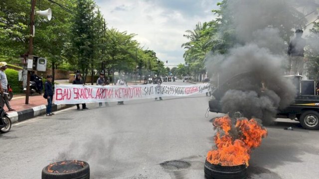 Aksi 23 orang di Gowa diklaim 'darurat'. Mustamin Raga mengupas pseudo event, media, dan pentingnya akal sehat (handover_mustaminraga) 