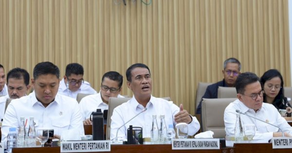 Mentan Amran Minta Penertiban Gula Rafinasi Demi Selamatkan Petani