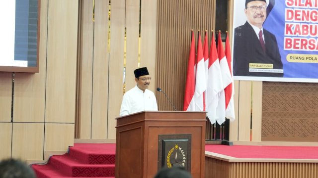 Menteri Sosial, Gus Ipul di acara pertemuan kepala daerah di Makassar, Sabtu (19/4). (Dok. HSN)