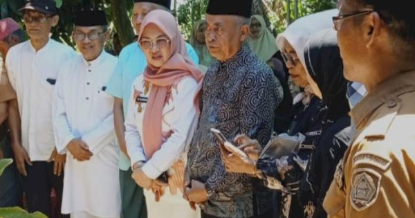Bupati Gowa Sampaikan Duka Mendalam Kepergian Mantan Camat Bontonompo Periode 2006-2008