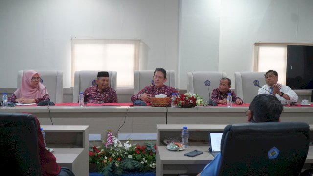 Unismuh Makassar resmi menerapkan penyesuaian pola kerja dengan skema WFH. (Foto: Humas Unismuh Makassar)