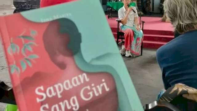 Sapaan Sang Giri, sebuah novel karya Isna Marisa yang membahas tentang sejarah kolonial dan sistem perbudakan. (Dok. Instagram @Isnamarisa)