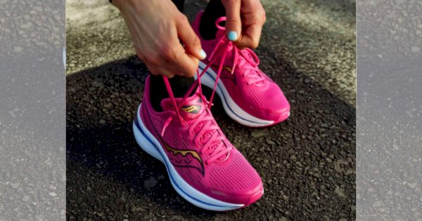 Mau Beli Saucony Endorphin? Ini 5 Pilihan dan Harga Terbarunya