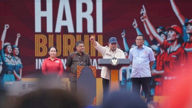 Presiden Prabowo Subianto saat menyampaikan orasi dalam peringatan Hari Buruh Internasional di Lapangan Silang Monas, Jakarta, Kamis (1/5/2025). (doc_kantorstafpresiden)
