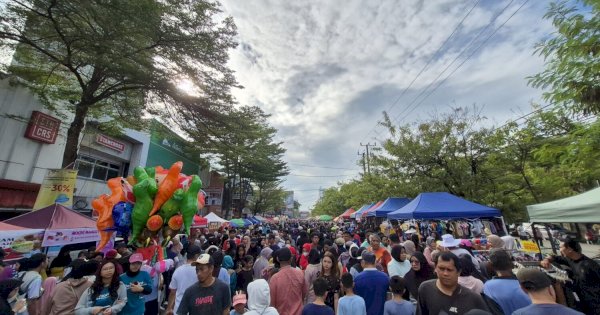 FOTO: Car Free Day Makassar Jadi Magnet Belanja dan Olahraga