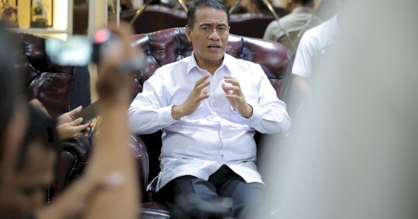 Mentan Amran Reformasi Tata Kelola Pupuk, Ribuan Distributor Bermasalah Dicabut Izinnya