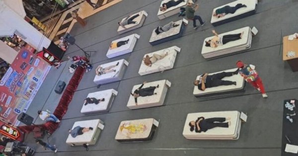 Lomba Rebahan di Jogja, Peserta Tak Boleh Ke Kamar Mandi