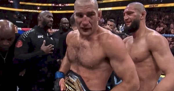 Sean Strickland Hentikan Dominasi Chimaev, Sabet Gelar UFC Middleweight