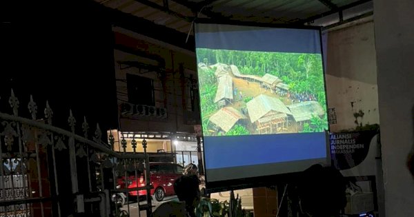 AJI Makassar Nobar Pesta Babi, Bongkar Krisis Ruang Hidup Masyarakat Adat Papua