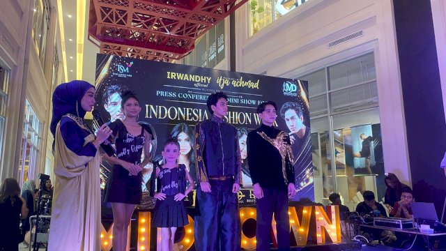 Model remaja dari Sulsel yang mengikuti mini show di TSM Makassar. (Dok. Gita/HN)