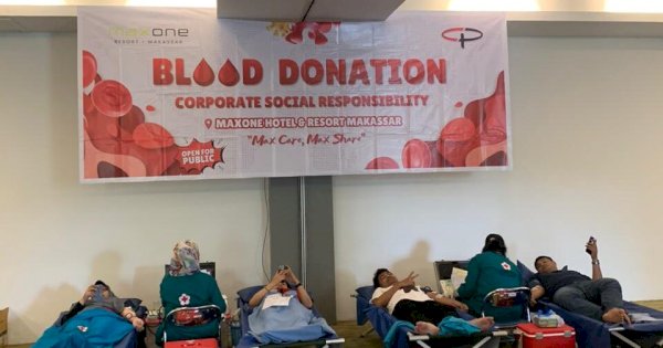 MaxOne Hotel dan PMI Makassar Gelar Donor Darah Rutin