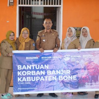 Respons Cepat Bosowa Peduli Bantu Warga Terdampak Banjir di Bone
