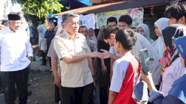 Menaker Yassierli saat meresmikan program pelatihan berbasis AI untuk 3.100 pemuda di Padang, Kamis (14/5/2026). (doc_birohumaskemnaker) 