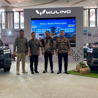 Wuling Eksion Ramaikan Pasar SUV Elektrifikasi di TSM Makassar