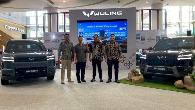 Proses peluncuran Wuling Eksion di TSM Makassar. (Dok Gita/HN).