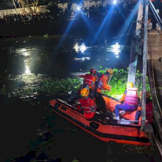 Diduga Mabuk dan Kepanasan, 4 Pemuda Terjun ke Kanal Pampang, 1 Hilang