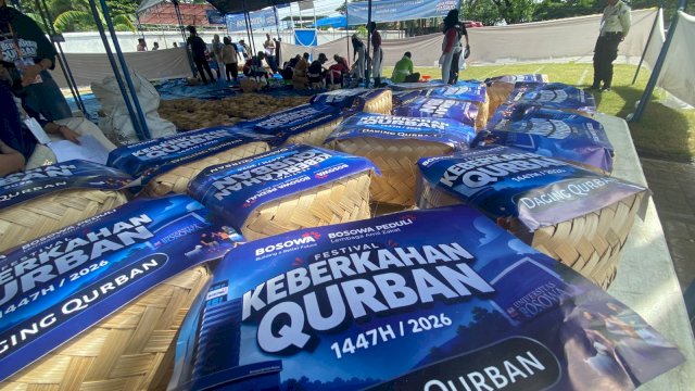 Ribuan besek berisi daging kurban yang disediakan Bosowa Peduli untuk dibagikan ke masyarakat dan daerah. (Dok Gita/HN)