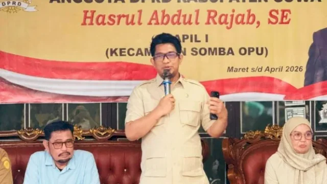 Anggota DPRD Gowa Hasrul Abdul Rajab saat melaksanakan kegiatan reses di daerah pemilihannya Kecamatan Somba Opu (doc_humas)
