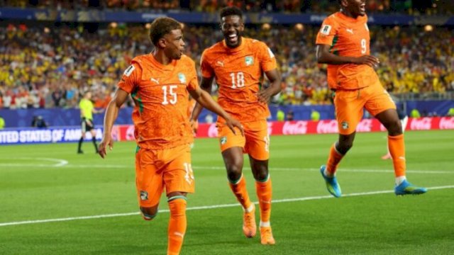 Amad Diallo merayakan gol dramatisnya di menit ke-90 yang membawa Pantai Gading unggul 1-0 atas Ekuador di Lincoln Financial Field || (tangkaplayar_X@CHM_iNEWS) 
