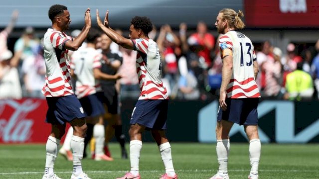 Timnas Amerika Serikat (AS) memastikan satu tempat di babak 32 besar setelah mengalahkan Australia 2-0 pada pertandingan Grup D Piala Dunia 2026 di Stadion Lumen, Seattle, Jumat waktu setempat || (X@FoxNews)
