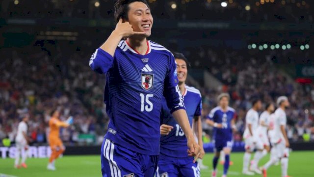 Daichi Kamada mencetak gol pembuka Jepang hanya dalam empat menit pertama, membuka pesta gol Samurai Biru melawan Tunisia || (X@TeamJapan)