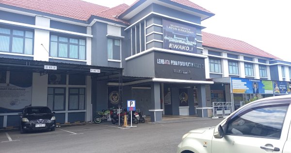 Kanwil Ditjenpas Sulsel dan Ditresnarkoba Sidak Lapas Kelas 1 Makassar