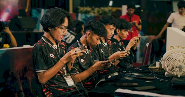 Makarena Wali Kota Cup Season 2 2026 Resmi Ditutup, Ratusan Atlet E-Sport Makassar Adu Prestasi