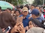 Lipstik Effect: Ketika Rakyat Disuruh Tenang Soal Dolar, Dapur Rumah Pilih Bertahan Cara Sendiri