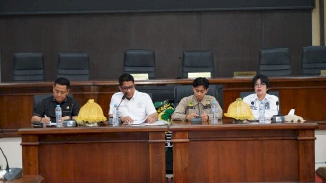 Wakil Ketua I DPRD Gowa, Hasrul Abdul Rajab, saat memberikan arahan dalam RDPU || (ho_yos)