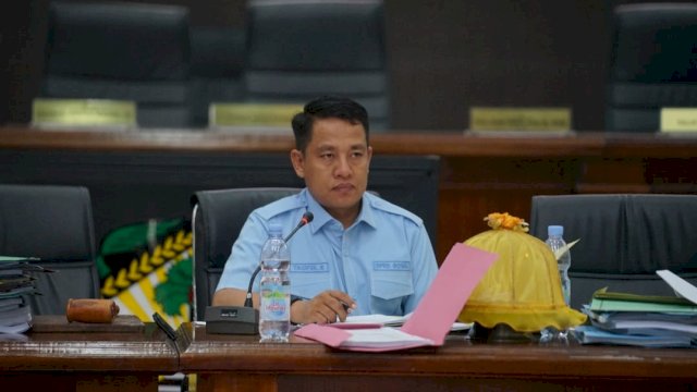 Wakil Ketua DPRD Gowa sekaligus Ketua DPD PAN Gowa, Taufik Surullah, || (ho_yos)