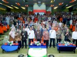 Wamenaker: Mahasiswa Wajib Punya Sertifikasi Kompetensi, Ijazah Saja Tidak Cukup!