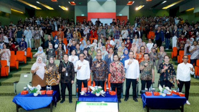 Seminar Nasional Mercubuana Competency Network (MBCN) 2026 yang dihadiri ratusan mahasiswa dari berbagai universitas di Indonesia ||(Foto_birohumaskemnaker)