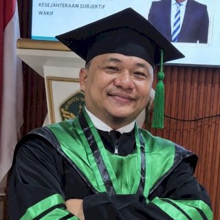 Mengapa Orang yang Berwakaf Lebih Bahagia? Ini Riset Doktor Hendriansyah UIKA Bogor