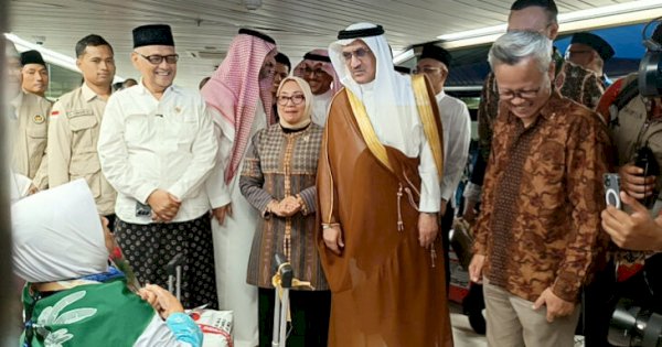 Dubes Arab Saudi dan Menhaj Tinjau Keberangkatan Jemaah Haji di Bandara Soetta
